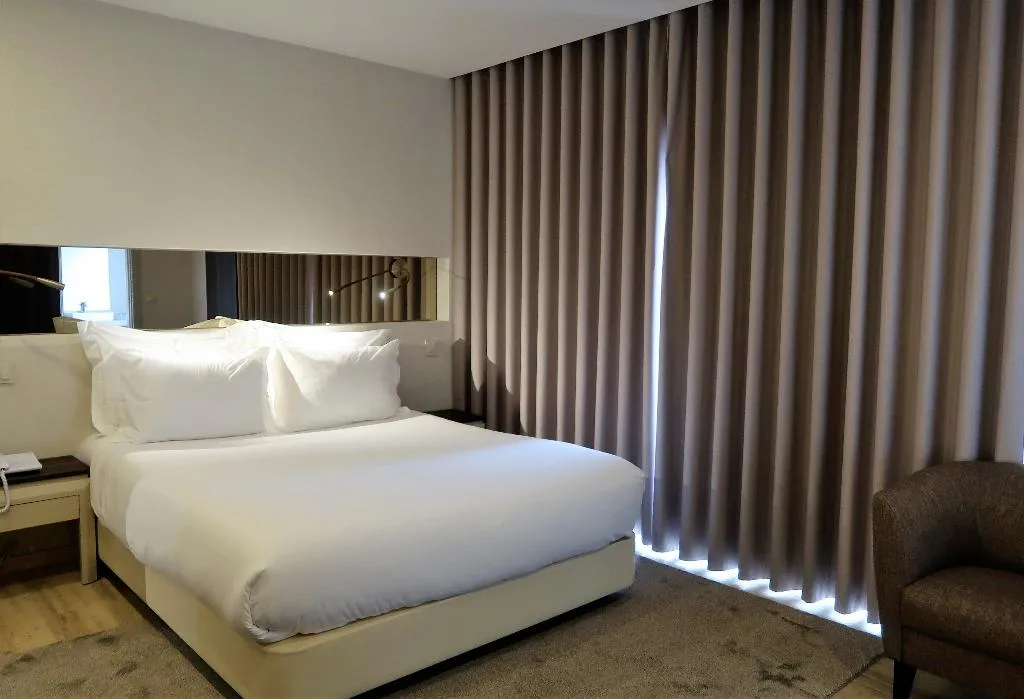 DOUBLE WITH TERRACE Room, Cristal Setubal, Lisbon