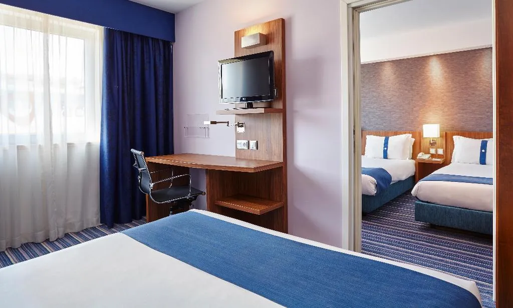 DOUBLE Accessible Room, Holiday Inn Express Lisbon Airport, Lisbon