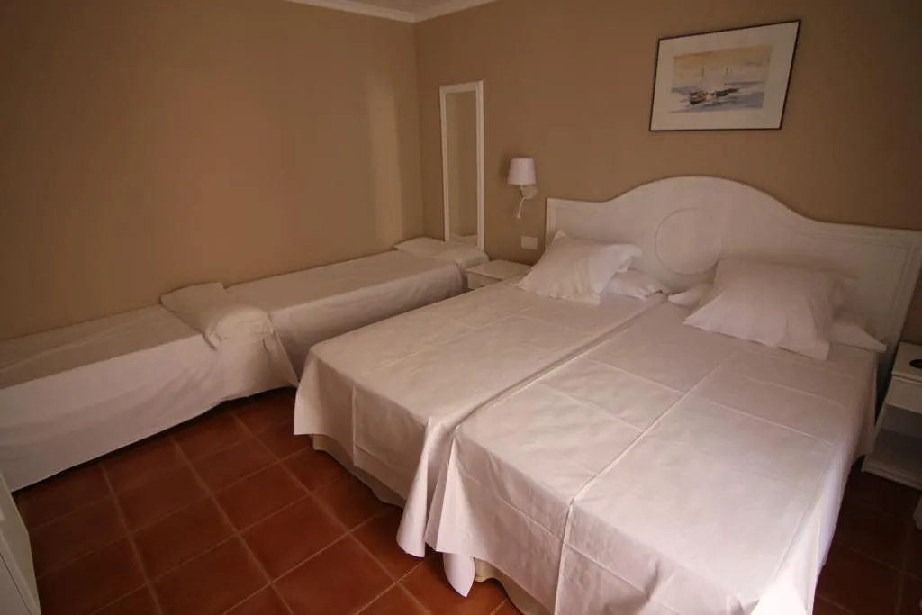 QUADRUPLE STANDARD Room, DWO Les Palmeres, Costa Brava