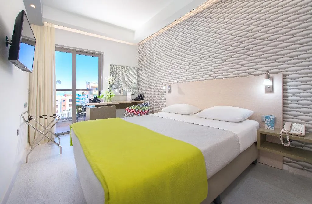 Double or Twin SEA VIEW Room, Semiramis City Hotel, Rhodes