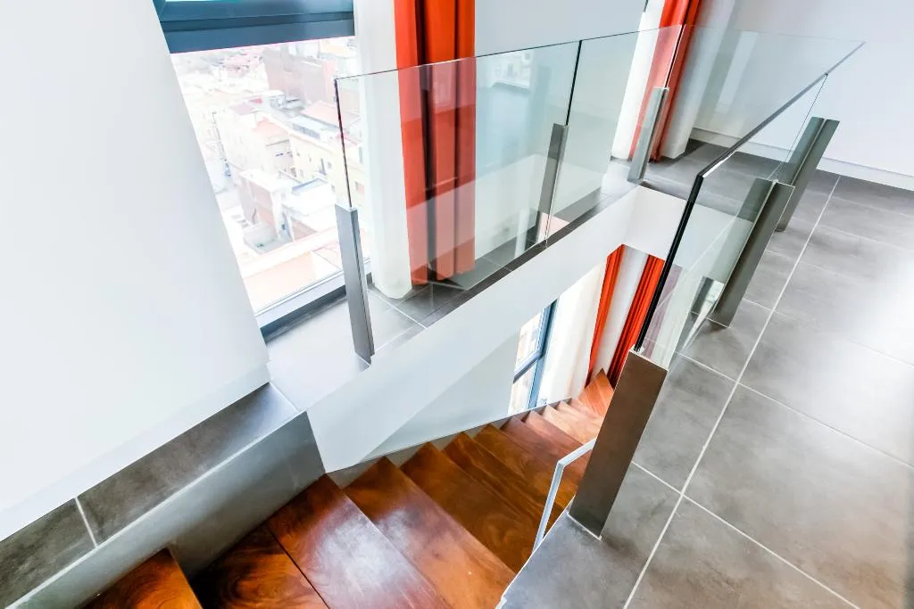 APARTMENT CAPACITY 4 THREE BEDROOM Room, Cosmo Apartments Sants, Barcelona