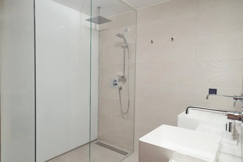 Double or Twin SUPERIOR Room, Hotel Jakarta Amsterdam, Amsterdam