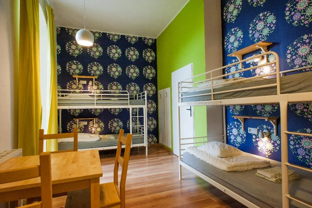Room CAPACITY 8 Room, Hostel Atlantis Kraków, Krakow
