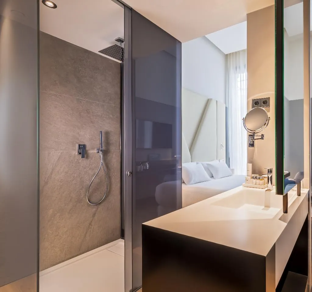 JUNIOR SUITE WITH TERRACE Room, Occidental Diagonal 414, Barcelona