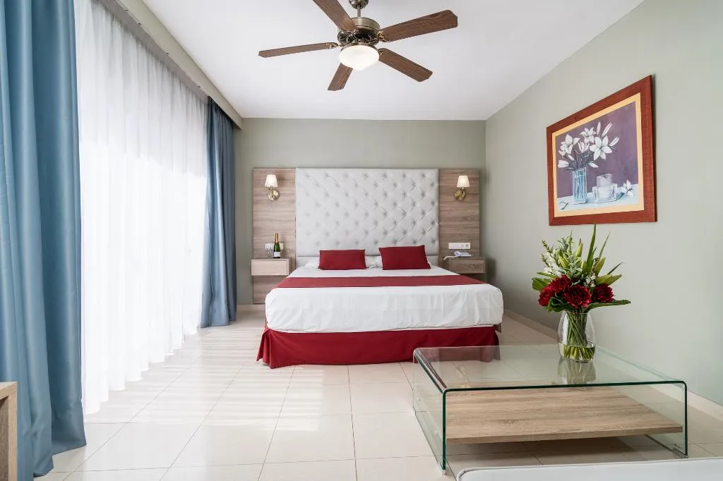 Double or Twin SUPERIOR Room, Los Arcos, Costa Del Sol