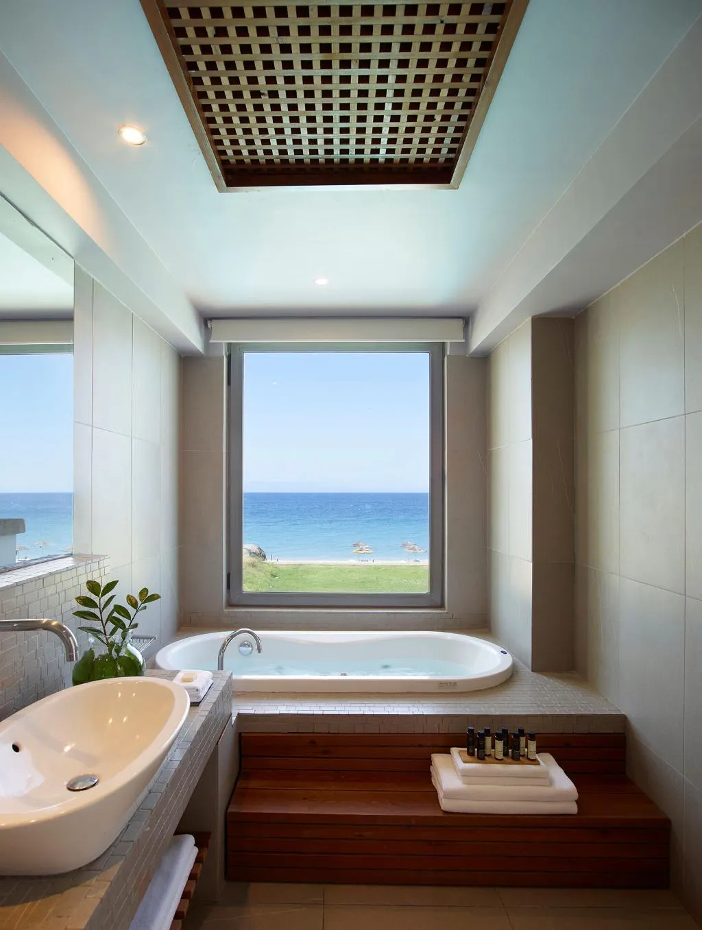 SUITE BEACH FRONT Room, The Ixian Grand & All Suites - Adults Only, Rhodes