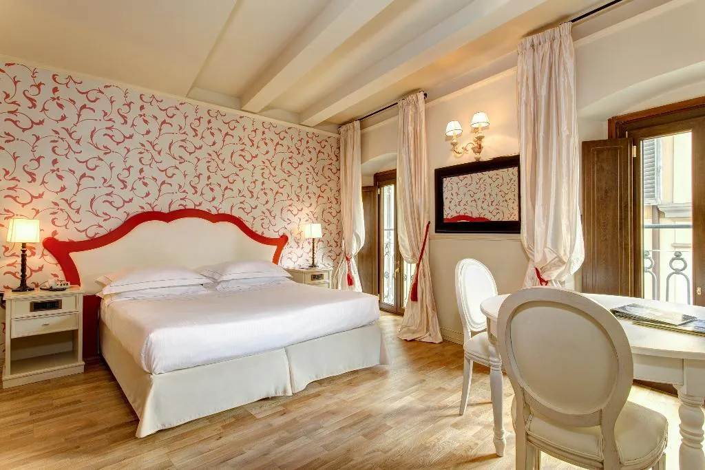 Double or Twin DELUXE Room, Grand Hotel Cavour, Florence