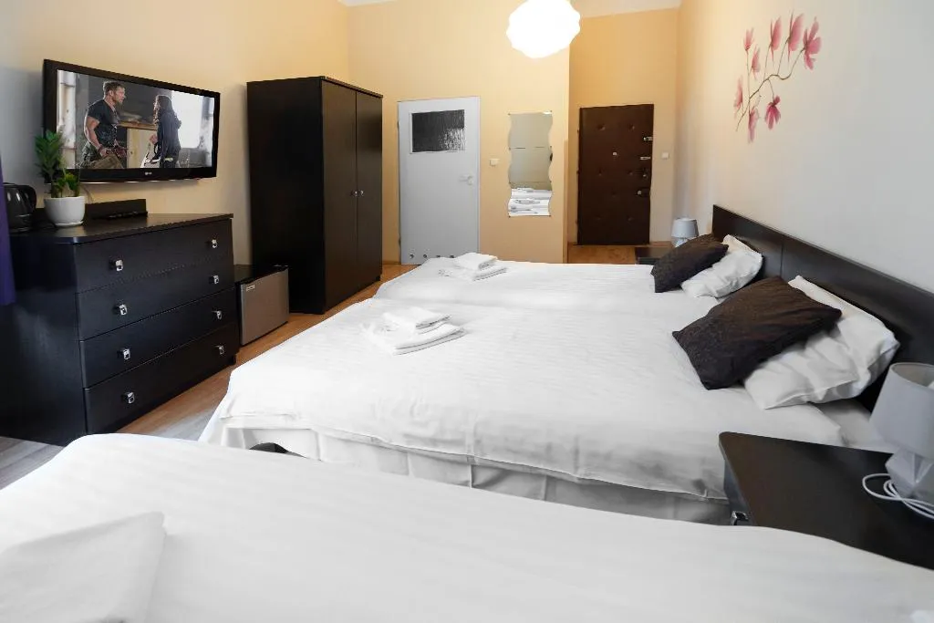TRIPLE STANDARD Room, Navigator Apartments, Krakow