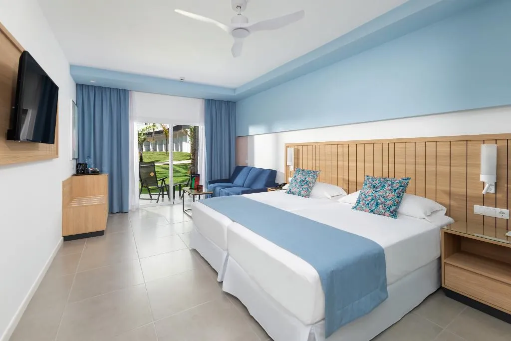 Double or Twin GARDEN VIEW WITH BALCONY Room, Hotel Riu Palace Palmeras - All Inclusive, Gran Canaria