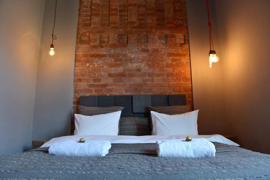 APARTMENT TWO BEDROOMS TWO BATHROOMS Room, La Gioia Grey Stylish Apartments, Krakow