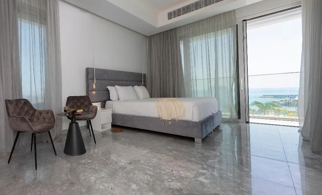 APARTMENT LUXURY Room, The Tower at St Raphael Resort, Cyprus