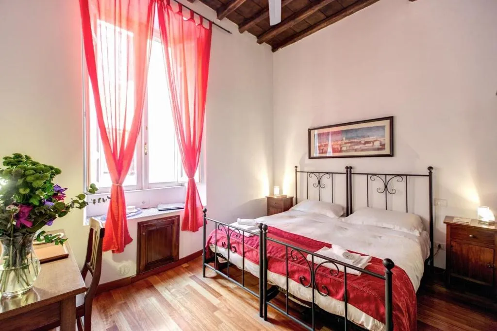 Room, Nova Domizia, Rome