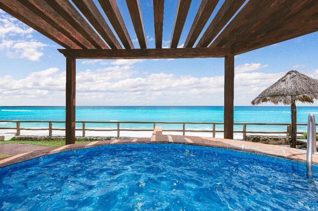 Pool, Royal Solaris Cancun Resort All Inclusive, Cancun Area