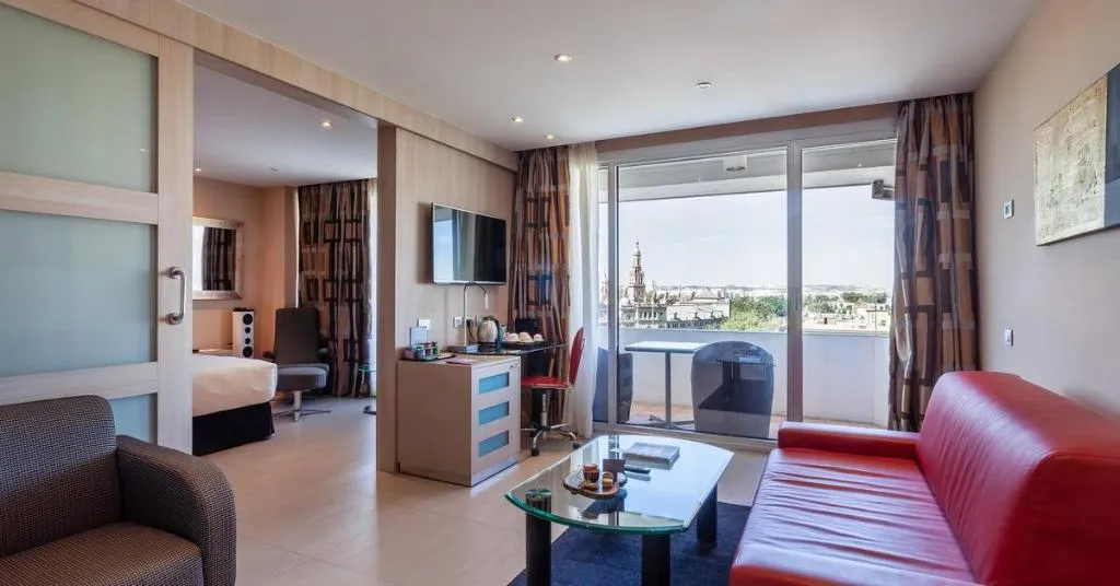 JUNIOR SUITE STANDARD Room, The Level At Meliá Sevilla, Seville