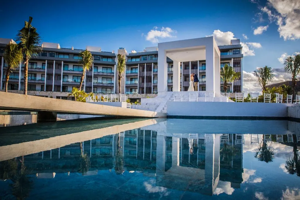 Terrace, Majestic Elegance Costa Mujeres All Inclusive, Cancun Area