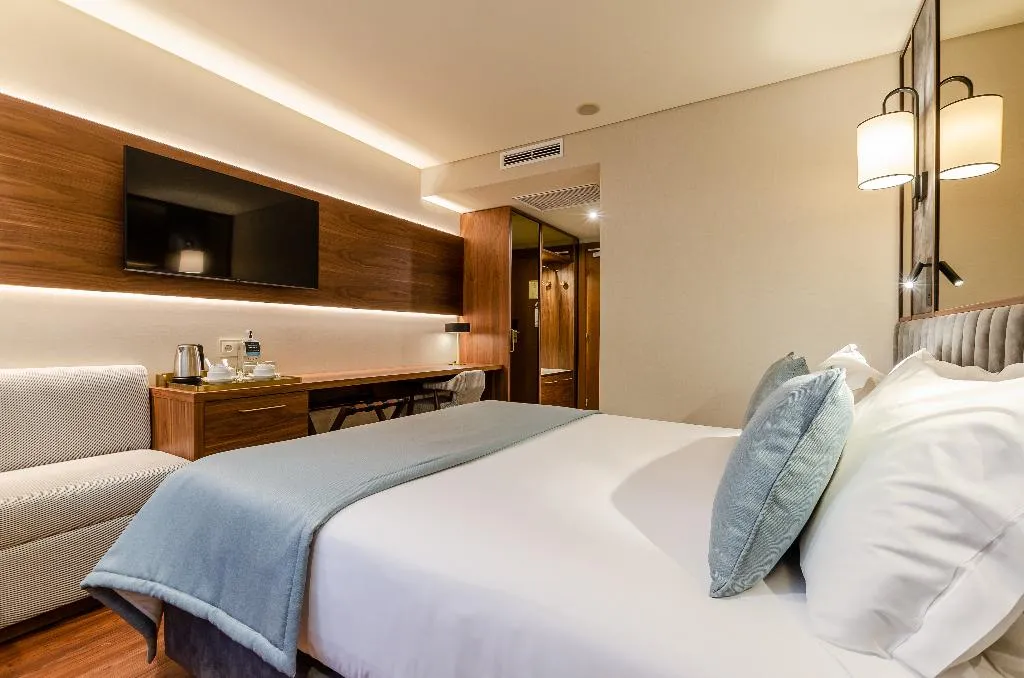 DOUBLE STANDARD Room, Turim Av Liberdade Hotel, Lisbon