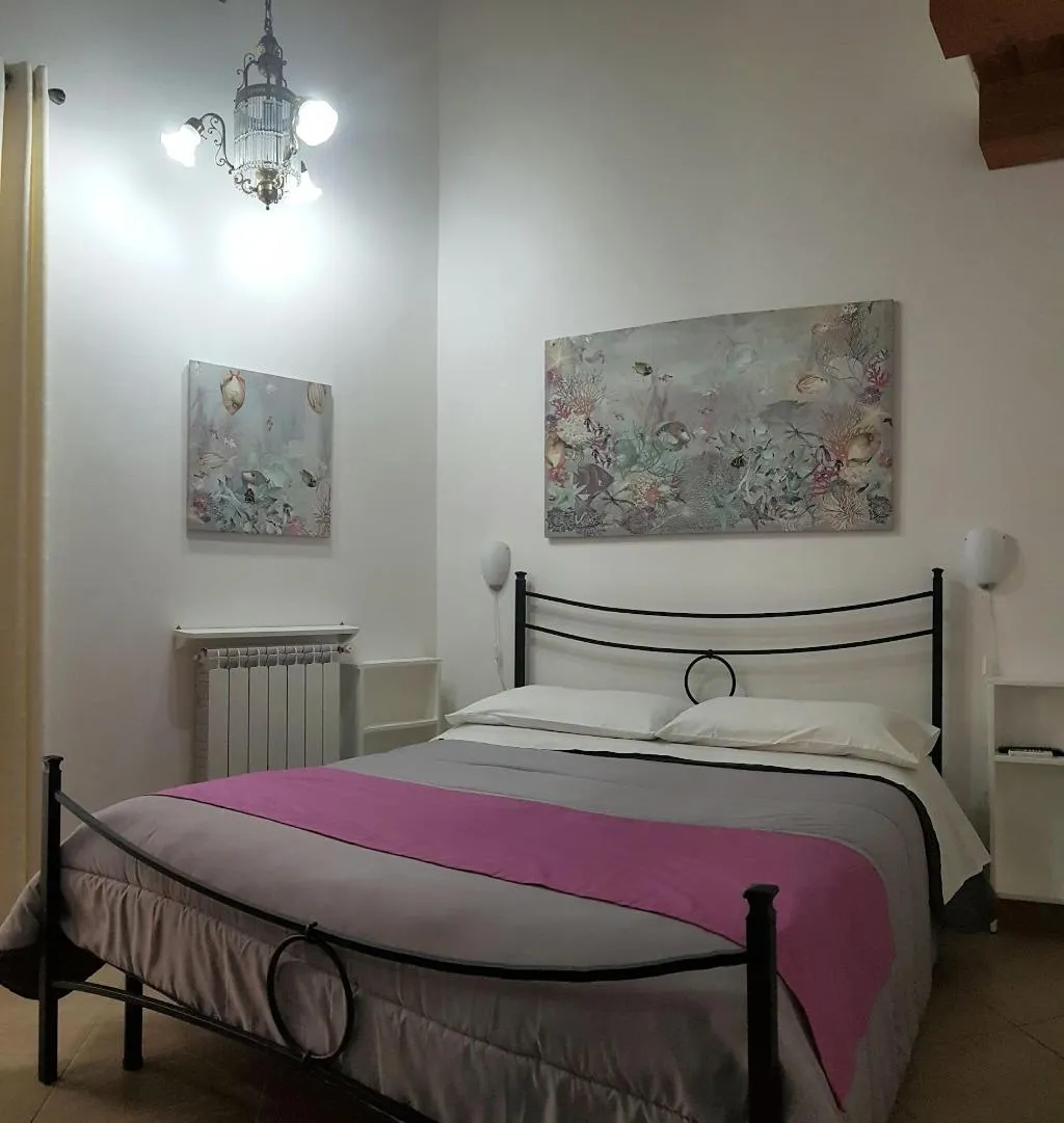 Room, PalermiT'amo, Palermo