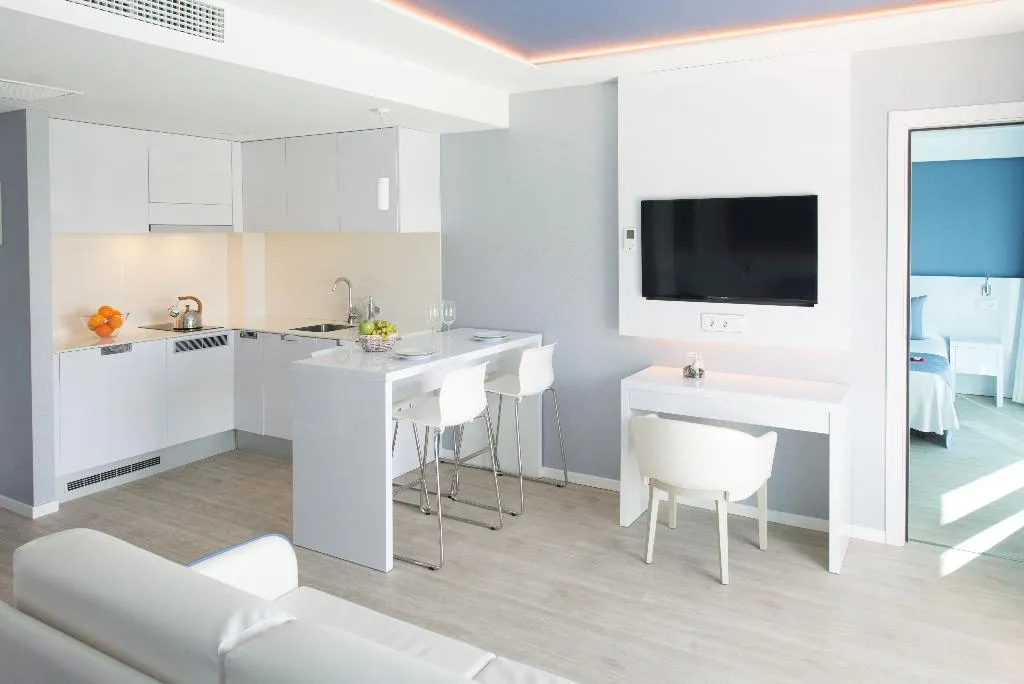 APARTMENT DUPLEX SUPERIOR Room, Masd Mediterraneo, Barcelona