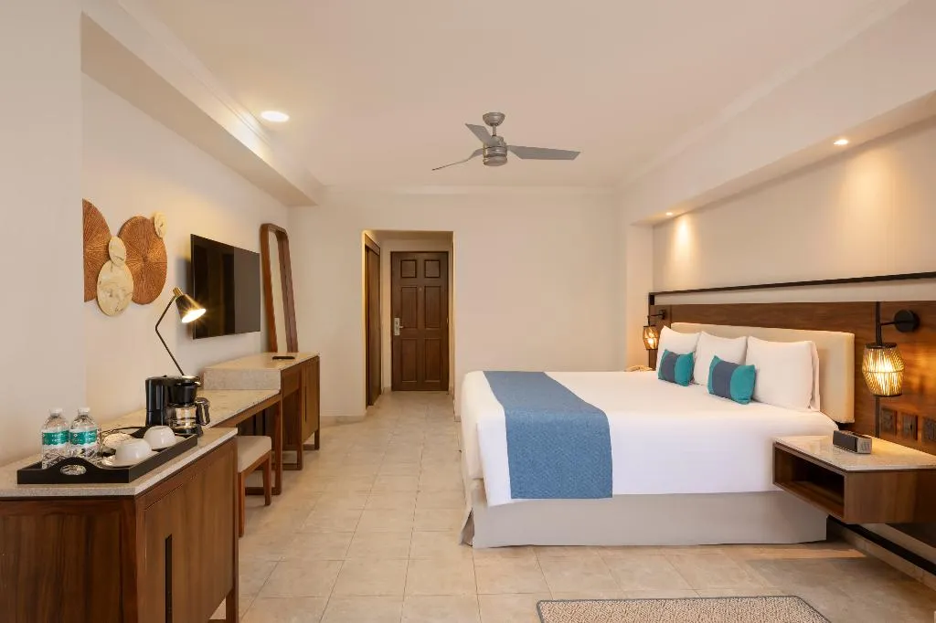 DOUBLE DELUXE OCEAN VIEW Room, GR Solaris Cancun All Inclusive, Cancun Area