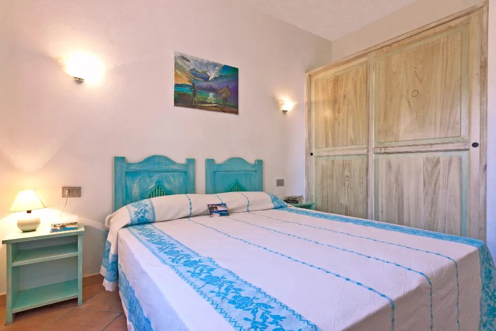 APARTMENT SEA VIEW CAPACITY 3 Room, Lu Nibareddu Aparthotel, Olbia