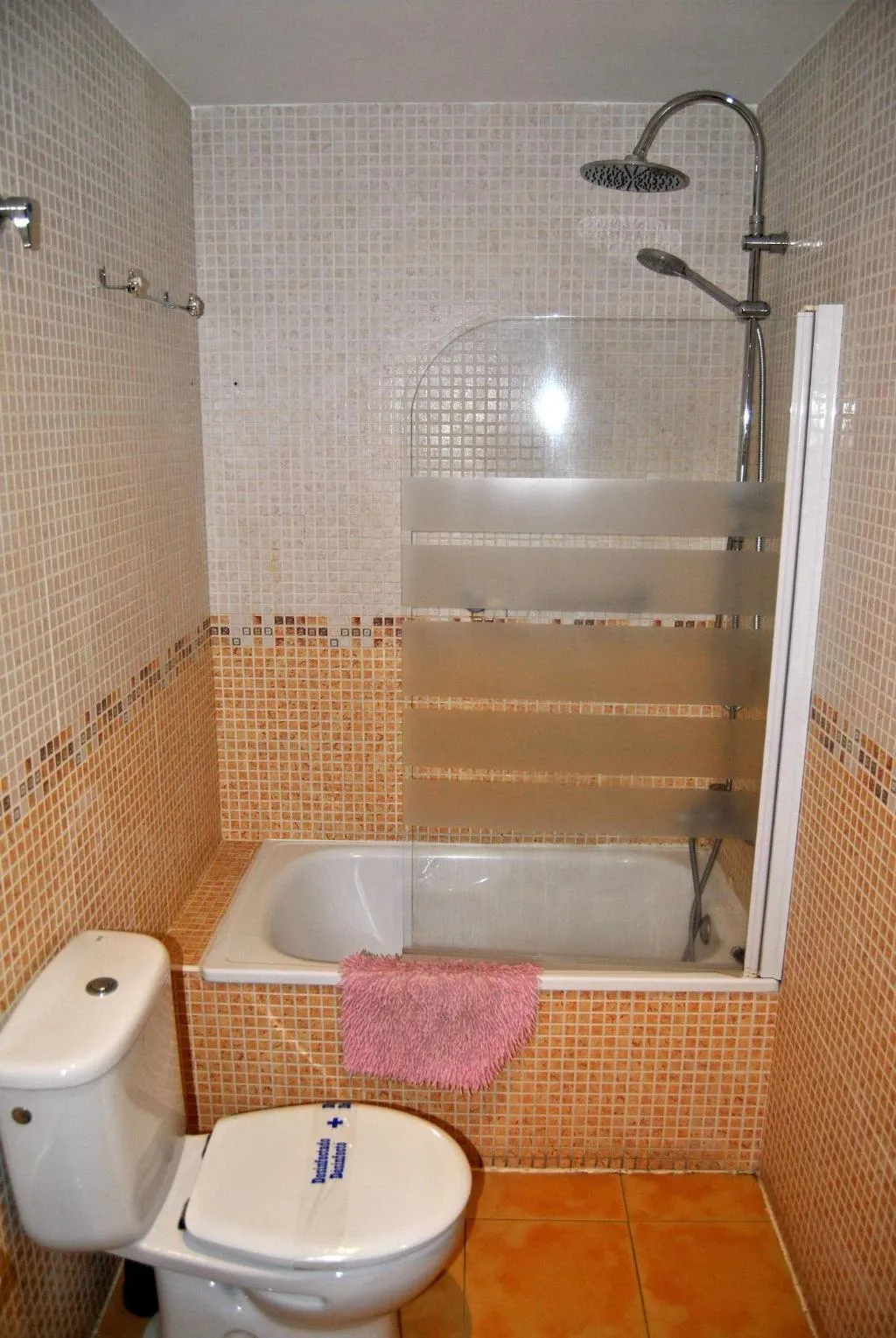 Room, Apartahotel Collarubio, Madrid