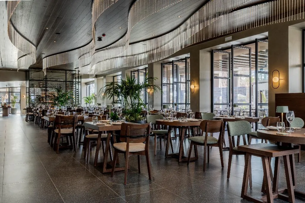 Restaurant, Pnoe Breathing Life, Crete