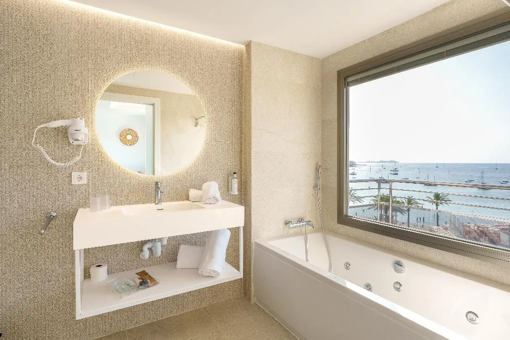 Double or Twin SUPERIOR Room, Bellamar, Ibiza