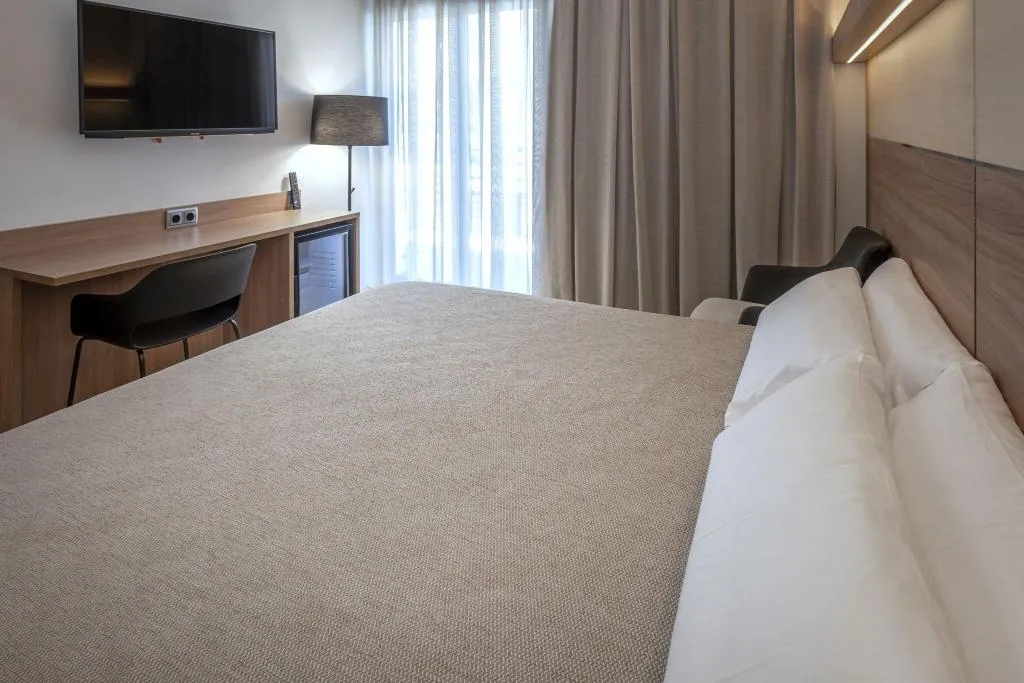 Room, Hotel Alhambra, Costa Brava