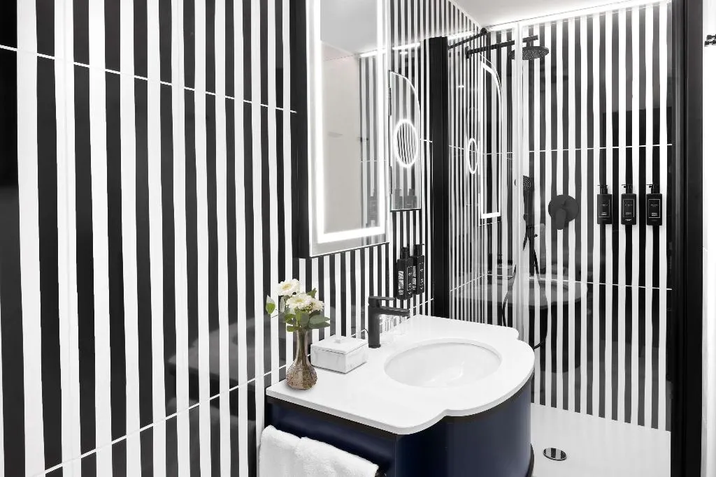 SUITE DELUXE Room, Anglo American Hotel Florence, Curio Collection, Florence