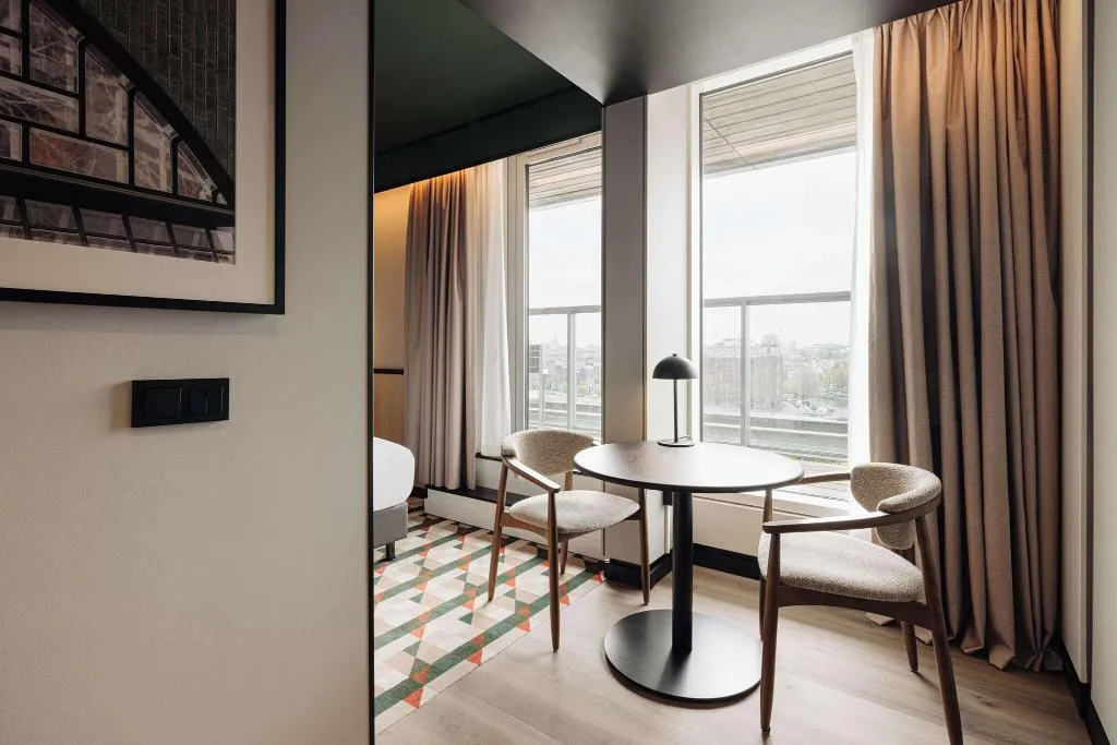Room, DoubleTree by Hilton Amsterdam Centraal Station, Amsterdam