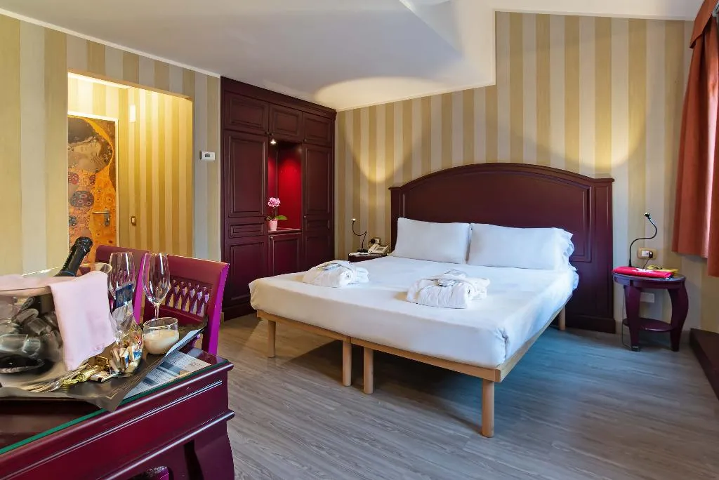Double or Twin COMFORT Room, La Fenice et des Artistes, Venice