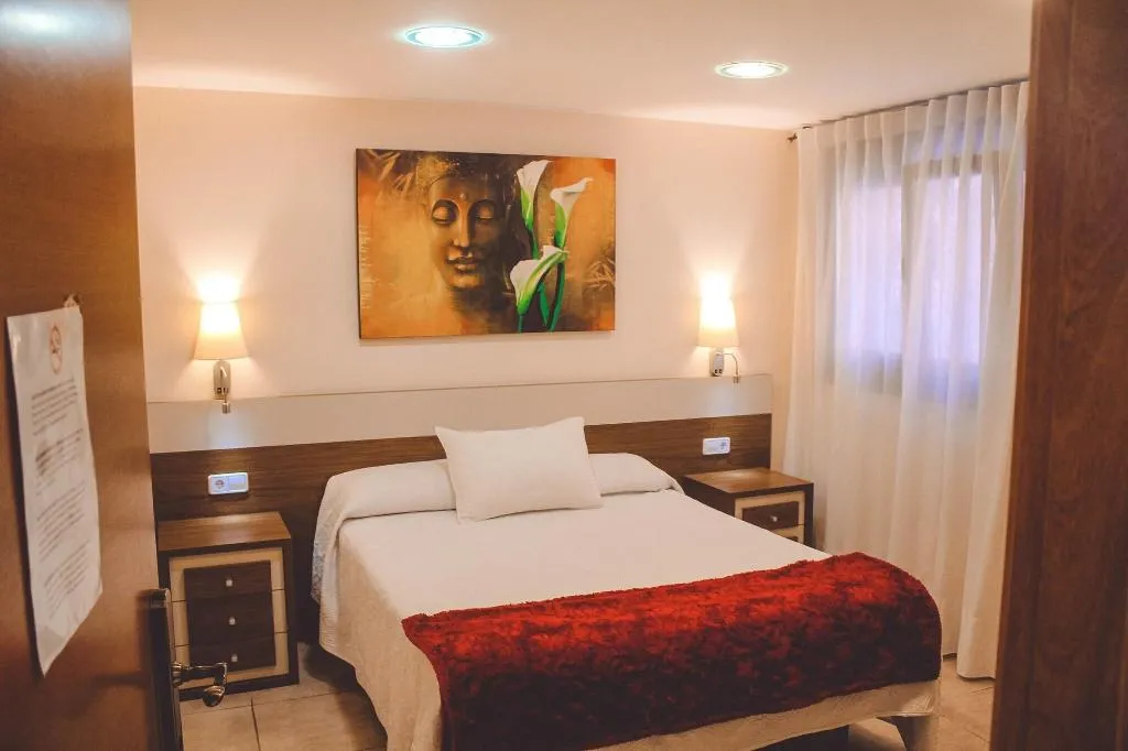 Room, Hotel Llar De Capitans, Barcelona