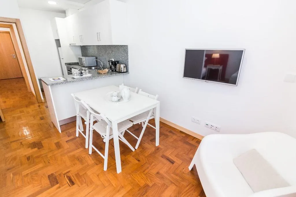 Room, Oporto Stories Apartments - Santa Catarina, 219, Porto
