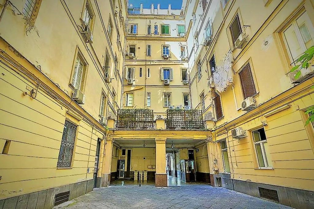 General view, Twice Naples, Naples