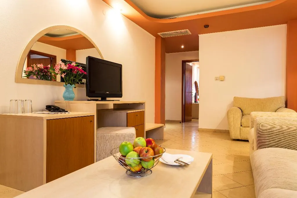 APARTMENT TWO BEDROOMS Room, Gold Pearl Hotel, Bourgas