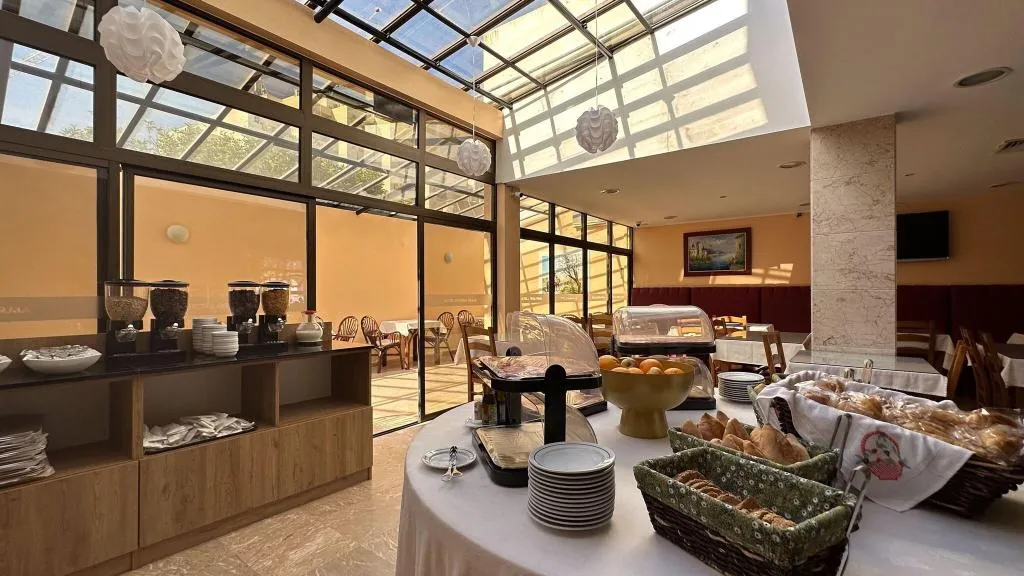 Restaurant, Avenida Praia, Algarve