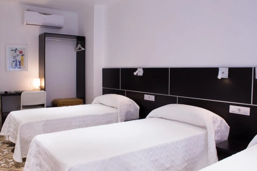 Room, Hostal Nova, Barcelona