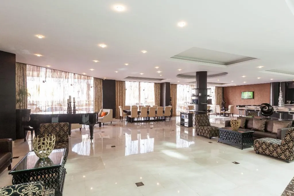 Bar, Holiday Inn Dubai - Al Barsha, Dubai