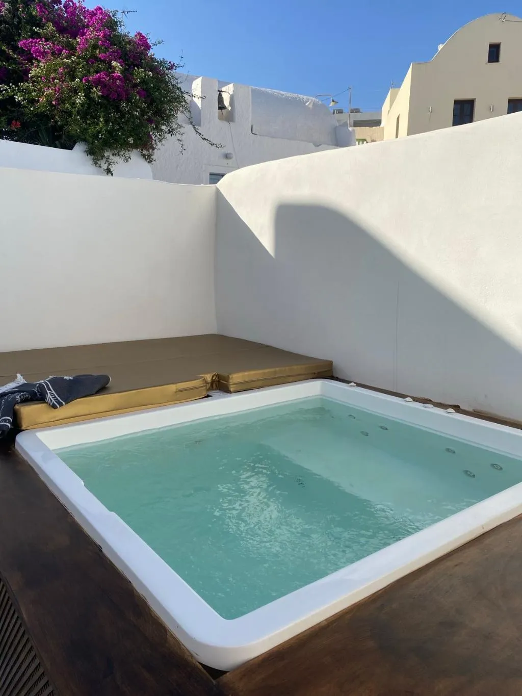 VILLA WITH JACUZZI Room, Ducato Wine Village, Santorini
