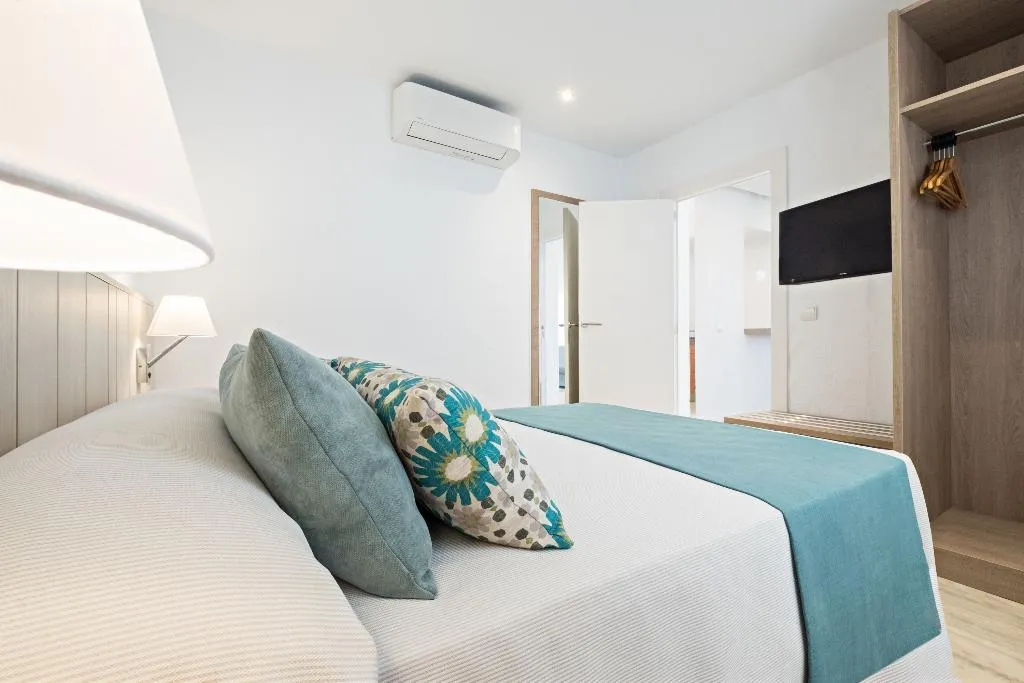 APARTMENT STANDARD Room, Azuline Palmanova Gardens, Majorca