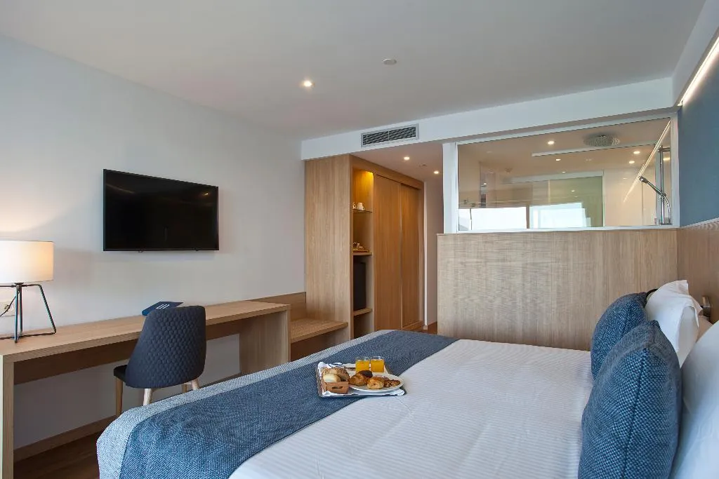 Double or Twin WITH BALCONY Room, Seth 55 Santo Tomas, Menorca