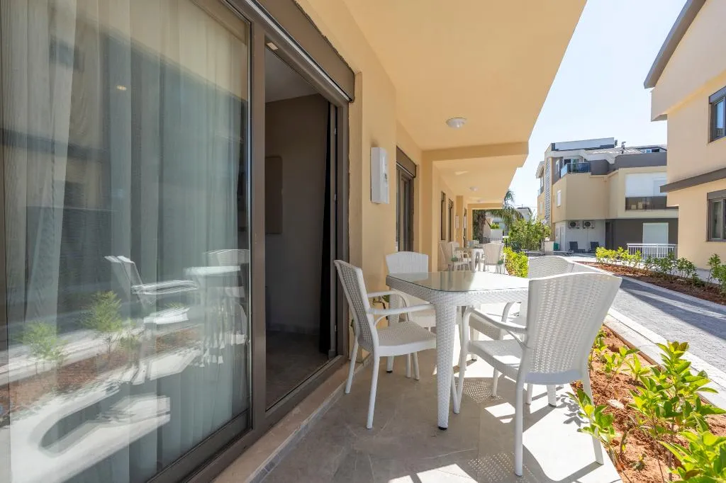 FAMILY ROOM CAPACITY 5 TWO BEDROOMS Room, Lara Beach Homes, Antalya