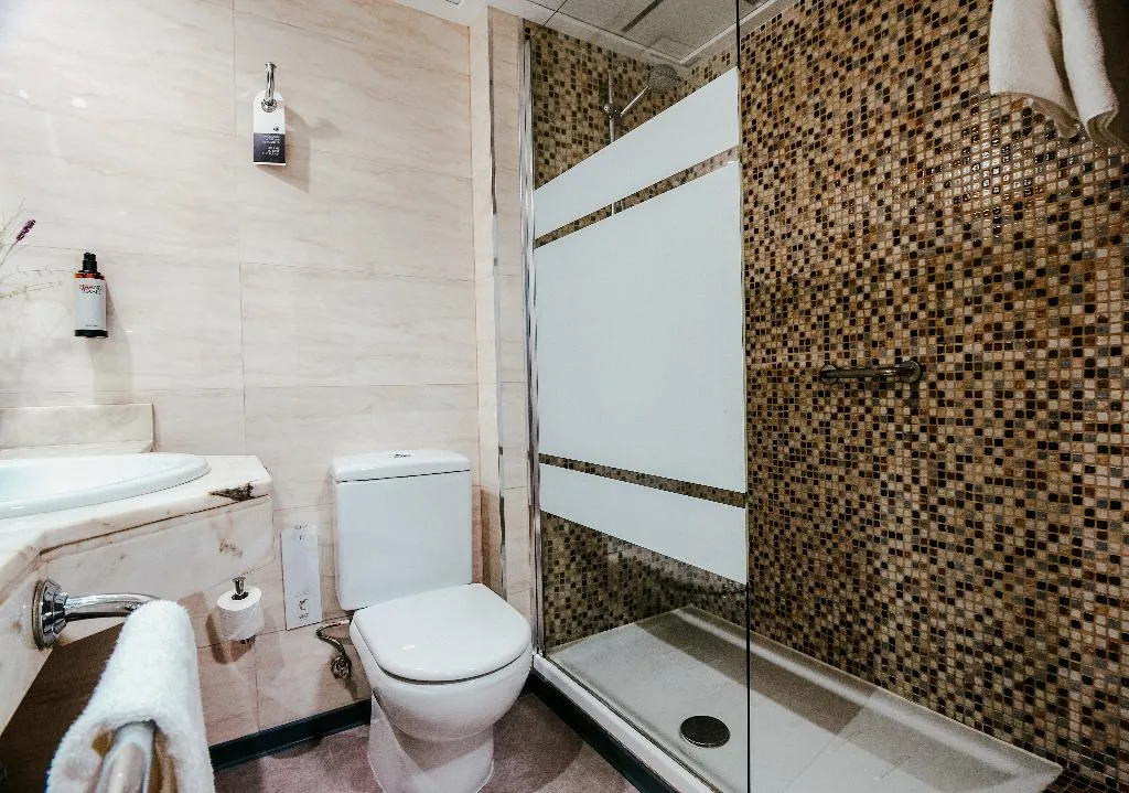 DOUBLE QUEEN SIZE BED Room, Hotel Elche Centro Affiliated by Melia, Costa Blanca