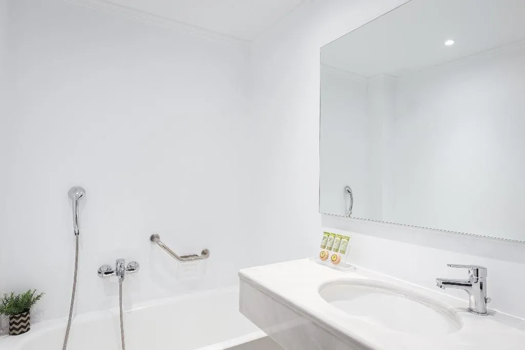 DOUBLE STANDARD Room, Acropolis Select, Athens