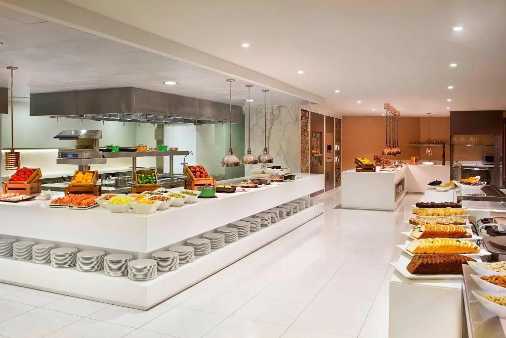 Room, Habtoor Grand Resort, Autograph Collection, Dubai