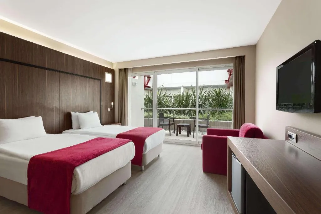 Room, Ramada Encore By Wyndham Izmir, Izmir