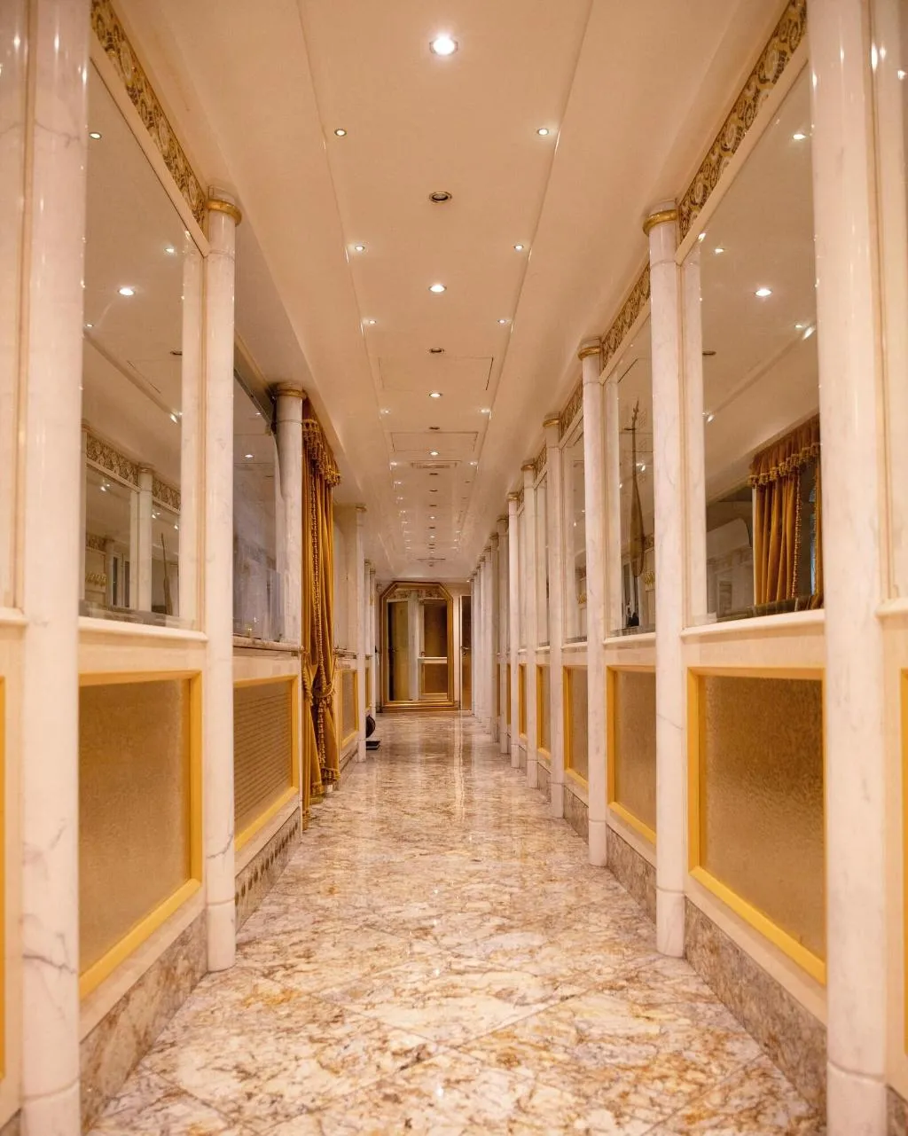 Lobby, Hotel Wagner, Milan