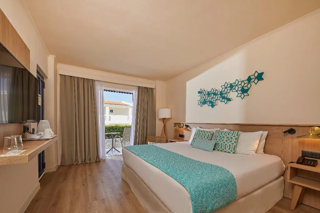 Double or Twin SIDE SEA VIEW Room, Aluasoul Zakynthos - Adults Only - All Inclusive, Zante