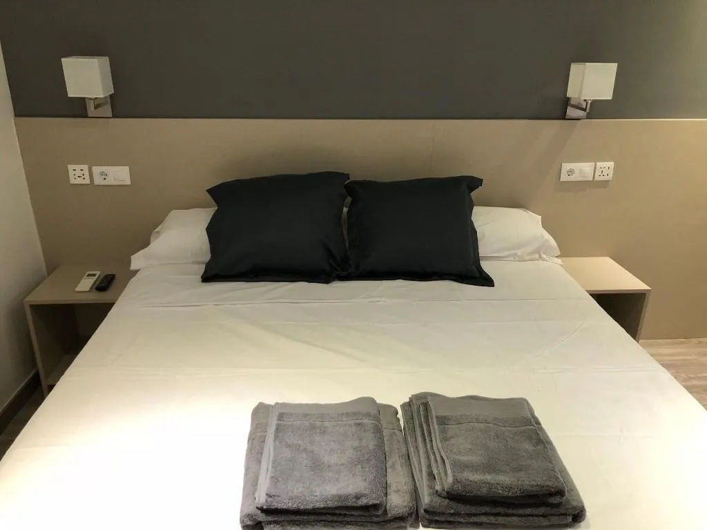 Room, Hostalin Madrid Atocha, Madrid