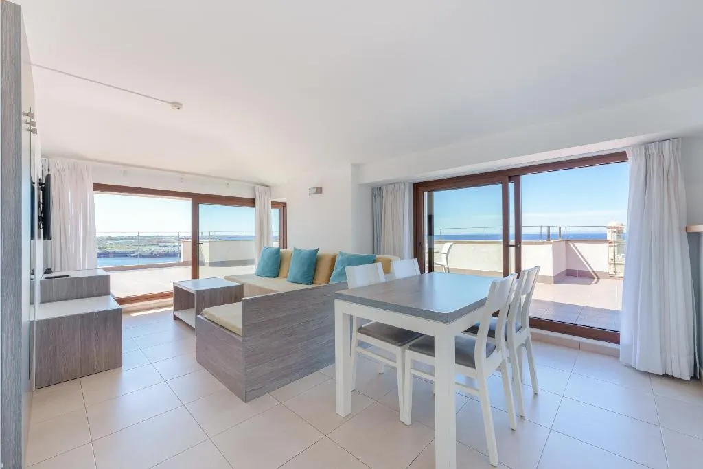 APARTMENT DELUXE SEA VIEW Room, Caprice Skyline Aparthotel, Menorca